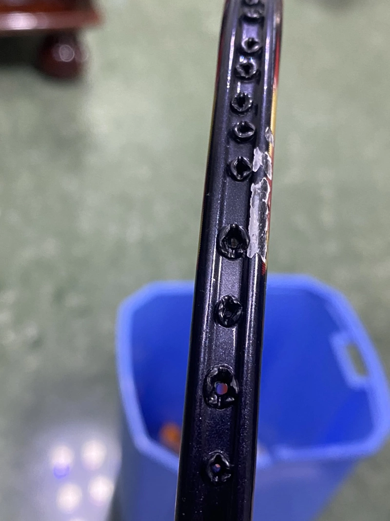 Dấu hiệu cần thay gen vợt cầu lông